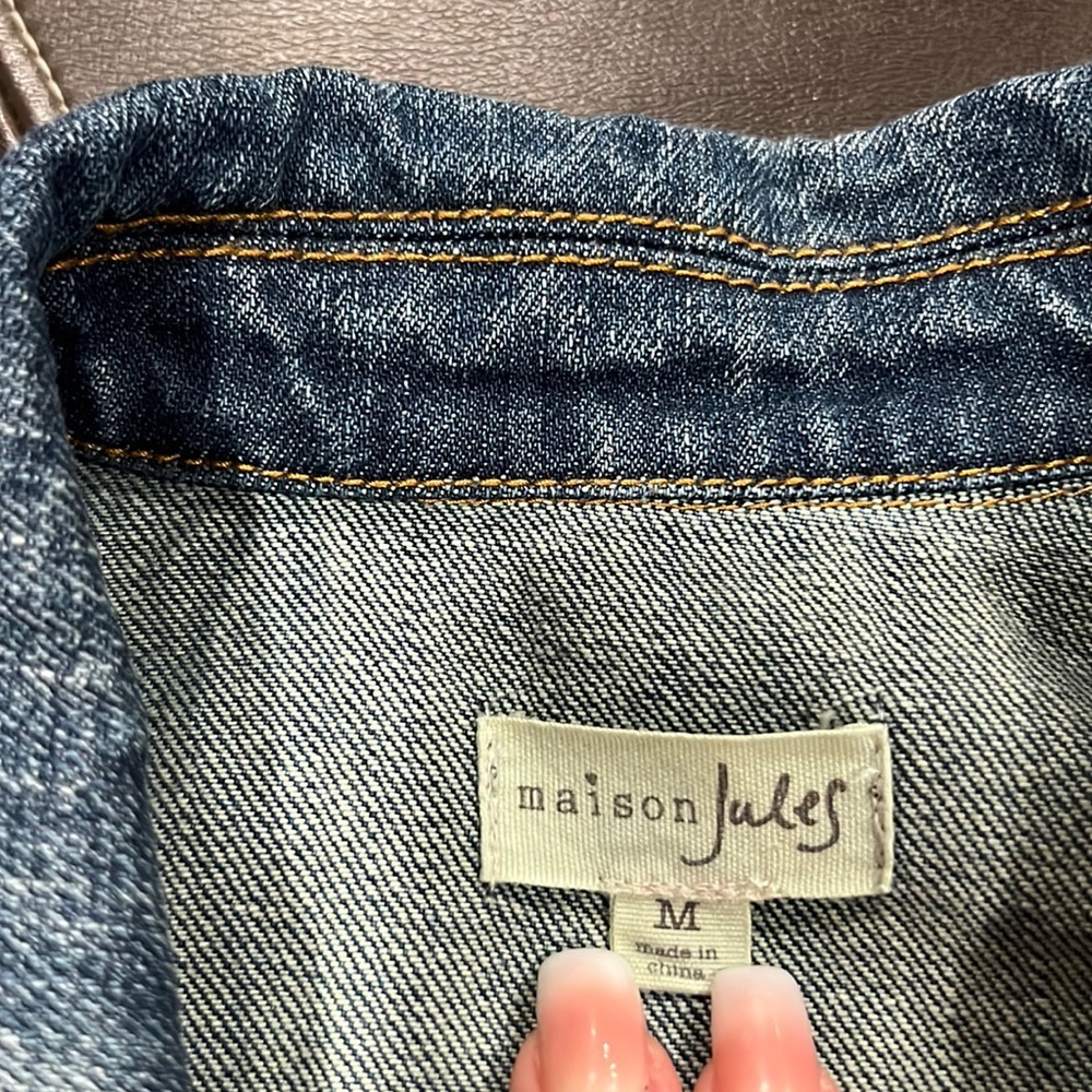 Medium Jean jacket - Picture 4 of 8